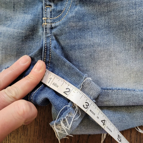Kancan Distressed Cuffed Cut Off Hi-Rise Jean Shorts Size Women's 3/25 - Picture 5 of 8
